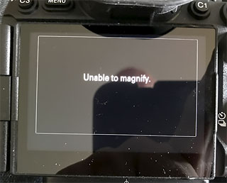 Sony A7R V: “Unable to magnify.”